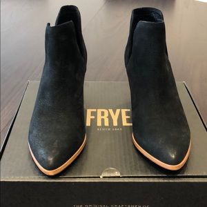 Frye Reina Cut Bootie. Black leather.